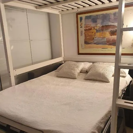 Loft With Total Privacy Guest house *