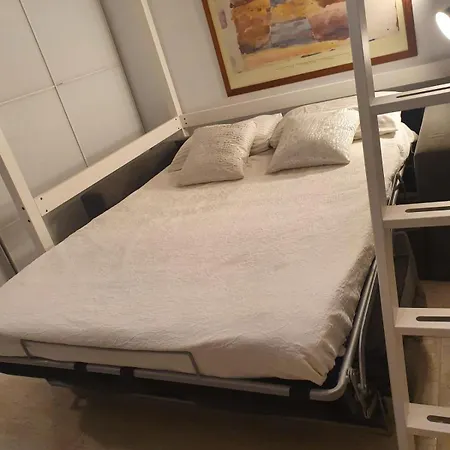 Loft With Total Privacy Guest house *
